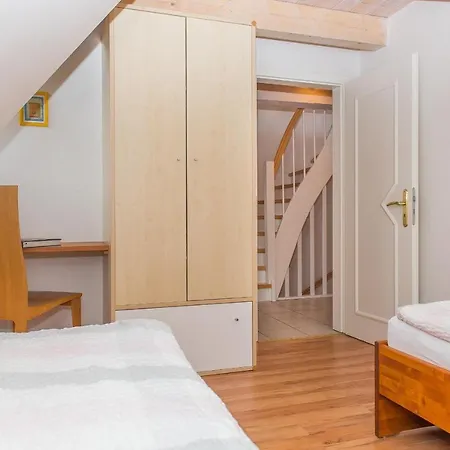 Sonnendeck - Hues In Lee Suddorf