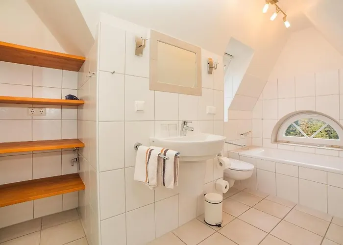 Sonnendeck - Hues In Lee Suddorf